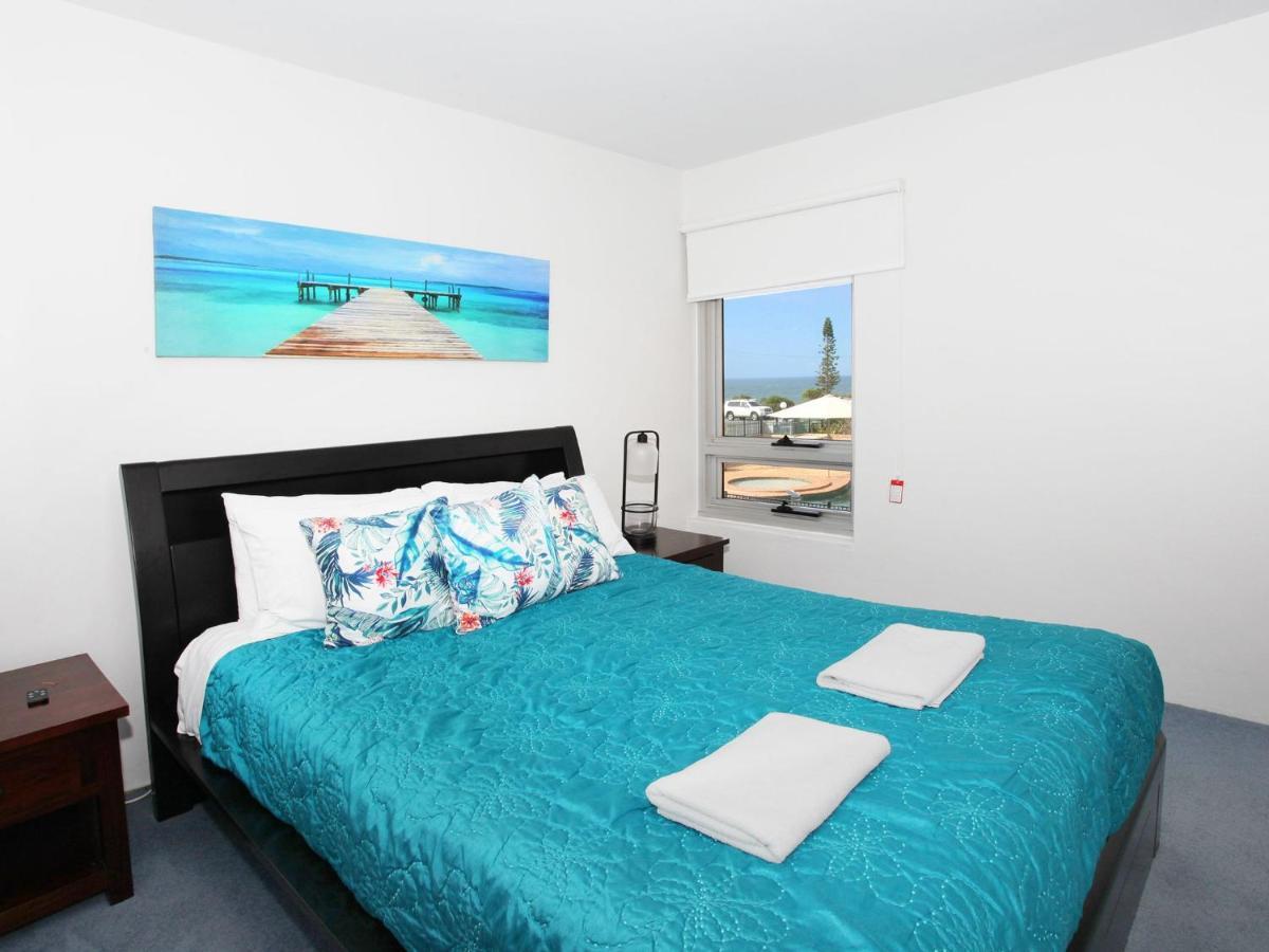 Headlands 10 Two Bedroom Beachside Apartment With Magical Ocean Views Great Value For Money Alexandra Headland Exteriör bild